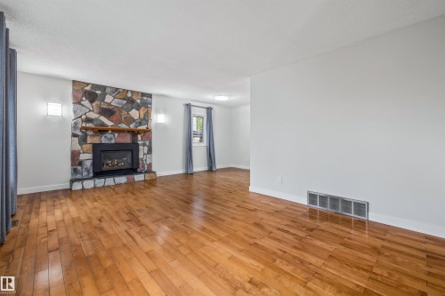 4 Bennett Place, St. Albert, AB 