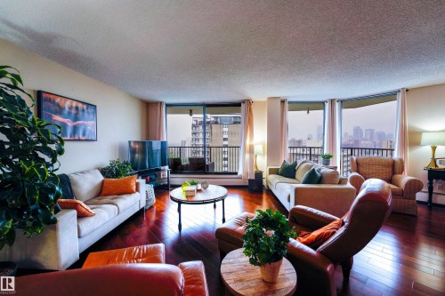 1501 11710 100 Avenue, Edmonton, AB 