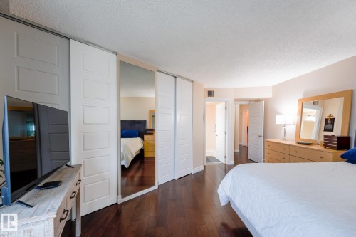 1501 11710 100 Avenue, Edmonton, AB 