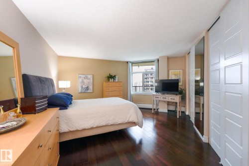 1501 11710 100 Avenue, Edmonton, AB 