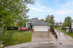 79 CHARLTON Crescent Sherwood Park, AB T8H 3R4