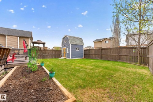 17 Carriere Crescent, Beaumont, AB 
