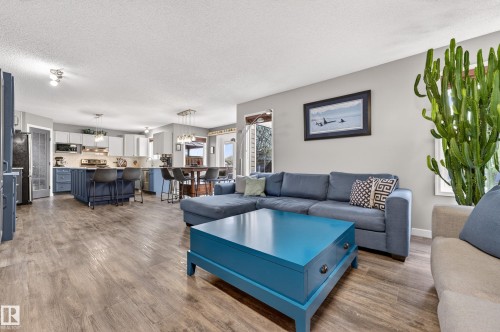 17 Carriere Crescent, Beaumont, AB 