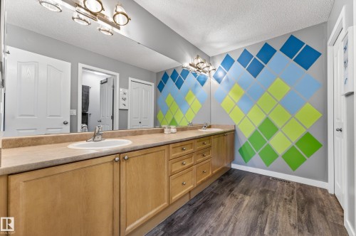 17 Carriere Crescent, Beaumont, AB 