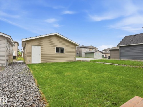 14 Daniel Street, Fort Saskatchewan, AB 