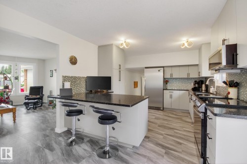 101 Hillside Place, Millet, AB - Indoor Photo Showing Kitchen