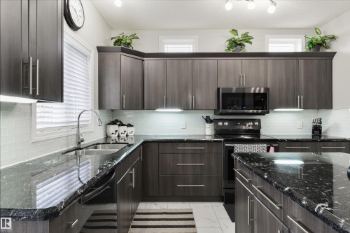 3 Harvard Bay, Spruce Grove, AB 