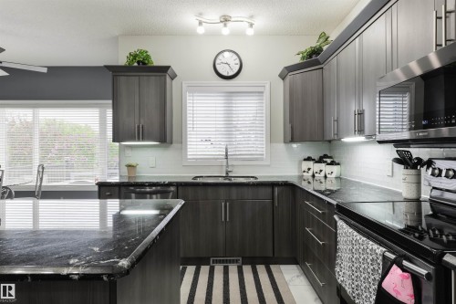 3 Harvard Bay, Spruce Grove, AB 