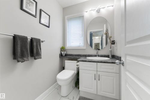 3 Harvard Bay, Spruce Grove, AB 
