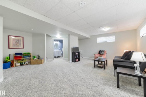 3 Harvard Bay, Spruce Grove, AB 