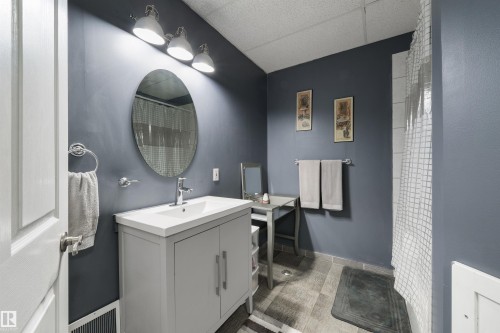 3 Harvard Bay, Spruce Grove, AB 