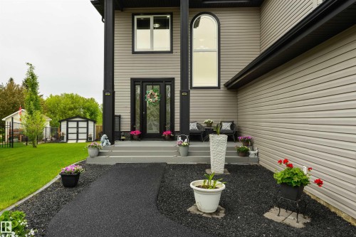 3 Harvard Bay, Spruce Grove, AB 