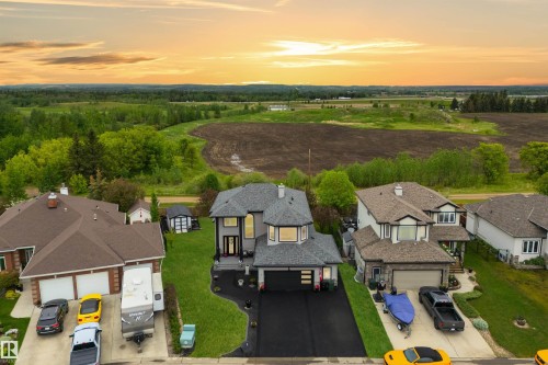 3 Harvard Bay, Spruce Grove, AB 