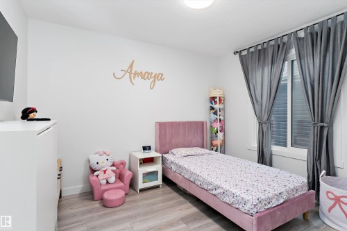 17830 62A Street, Edmonton, AB - Indoor Photo Showing Bedroom