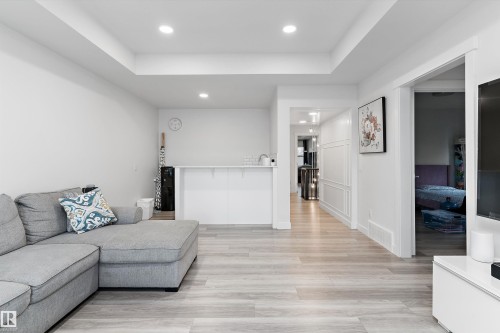 17830 62A Street, Edmonton, AB - Indoor Photo Showing Living Room