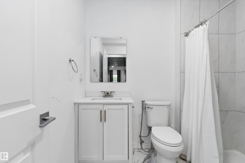 17830 62A Street, Edmonton, AB - Indoor Photo Showing Bathroom