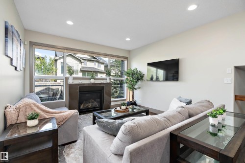 6411 Mann Court, Edmonton, AB 