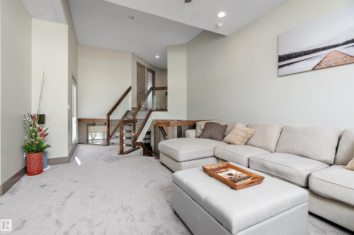 6411 Mann Court, Edmonton, AB 