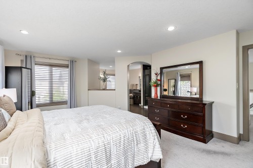 6411 Mann Court, Edmonton, AB 