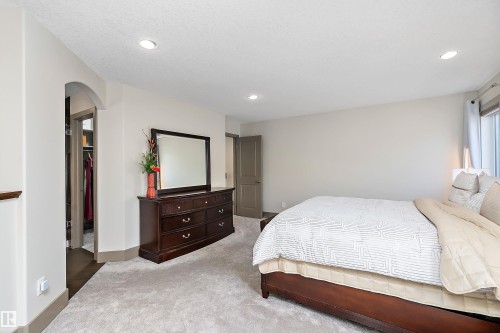 6411 Mann Court, Edmonton, AB 
