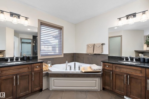 6411 Mann Court, Edmonton, AB 