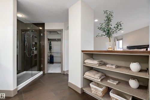 6411 Mann Court, Edmonton, AB 