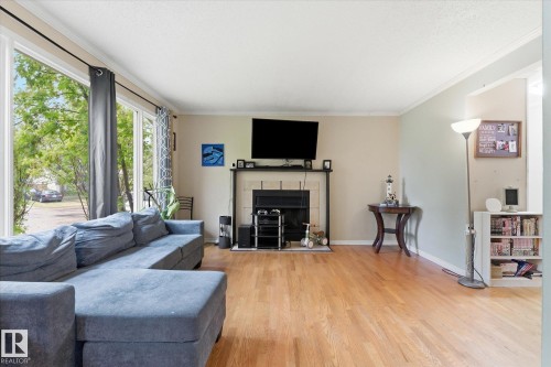 8 Golden Spike Road, Stony Plain, AB 