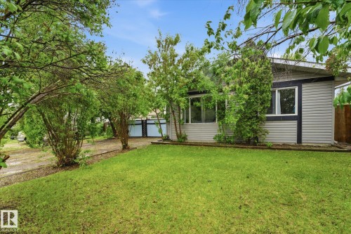 8 GOLDEN SPIKE Road  Stony Plain, AB T7Z 1H3