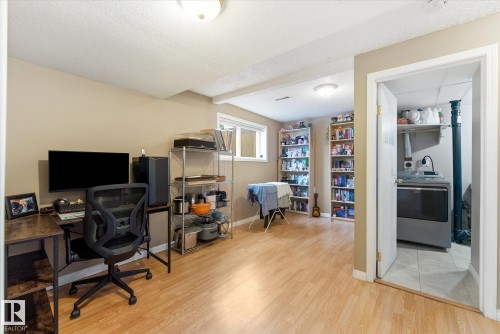 8 Golden Spike Road, Stony Plain, AB 
