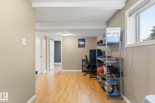 8 Golden Spike Road, Stony Plain, AB 