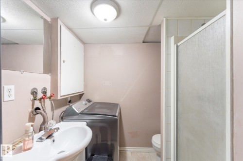 8 Golden Spike Road, Stony Plain, AB 