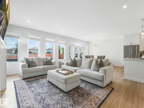 6404 176 Avenue, Edmonton, AB 