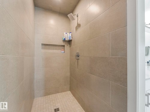 6404 176 Avenue, Edmonton, AB 