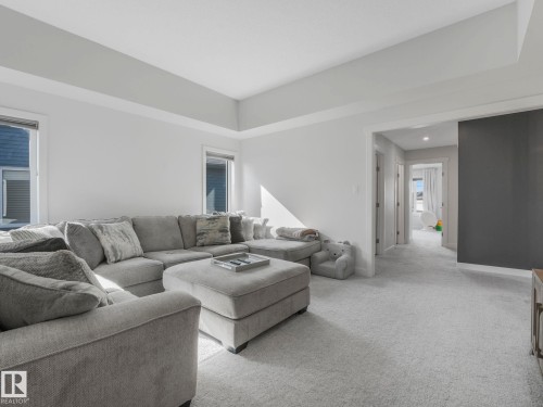 6404 176 Avenue, Edmonton, AB 