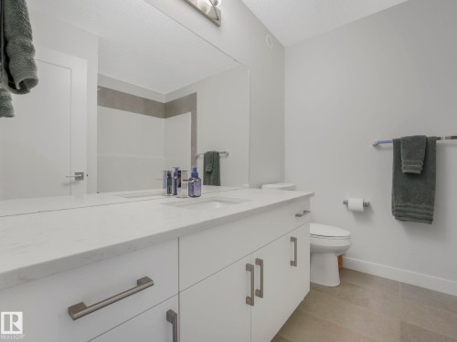 6404 176 Avenue, Edmonton, AB 
