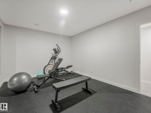 6404 176 Avenue, Edmonton, AB 