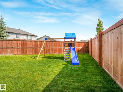 6404 176 Avenue, Edmonton, AB 