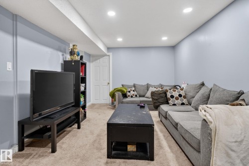 14332 121 Street, Edmonton, AB 