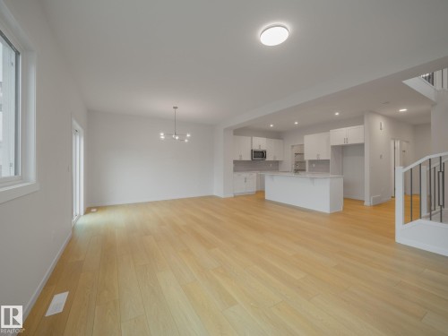 2420 205 Street, Edmonton, AB 