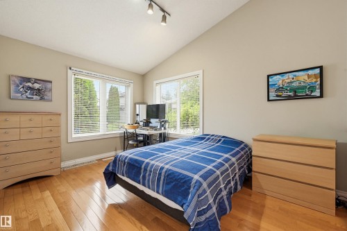 28 Prestige Point(E), Edmonton, AB 