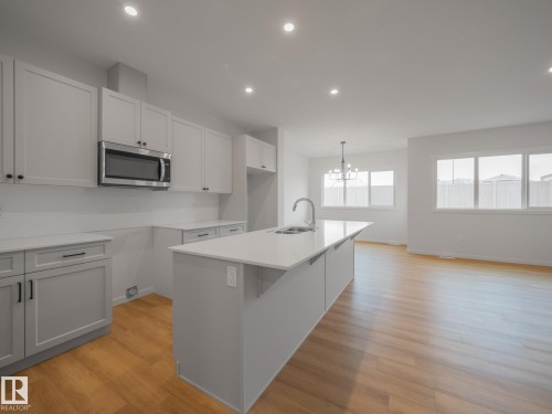20735 24 Avenue, Edmonton, AB 