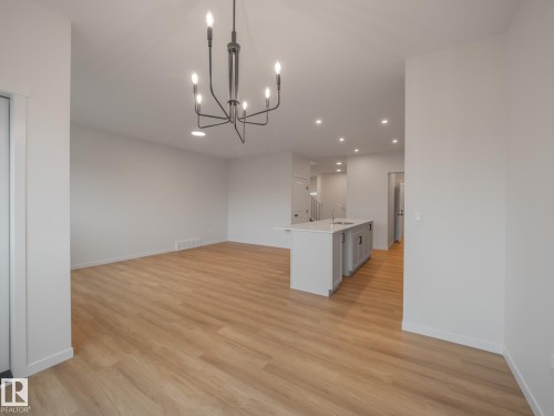 20735 24 Avenue, Edmonton, AB 