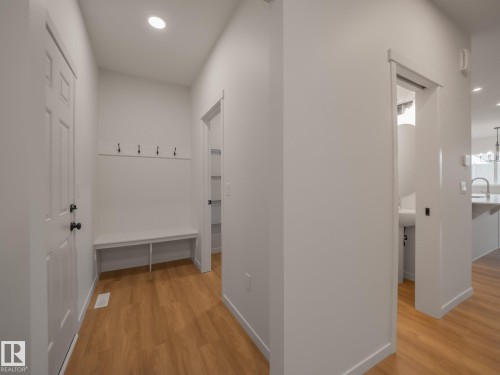 20735 24 Avenue, Edmonton, AB 