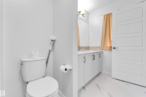 3607 6 Avenue, Edmonton, AB - Indoor Photo Showing Bathroom