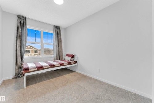 3607 6 Avenue, Edmonton, AB - Indoor Photo Showing Bedroom