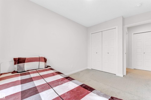 3607 6 Avenue, Edmonton, AB - Indoor Photo Showing Bedroom
