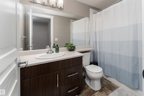 115 3670 139 Avenue, Edmonton, AB - Indoor Photo Showing Bathroom