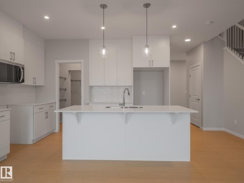 19430 22A Avenue, Edmonton, AB - Indoor Photo Showing Kitchen