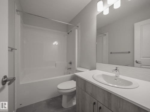 19430 22A Avenue, Edmonton, AB - Indoor Photo Showing Bathroom