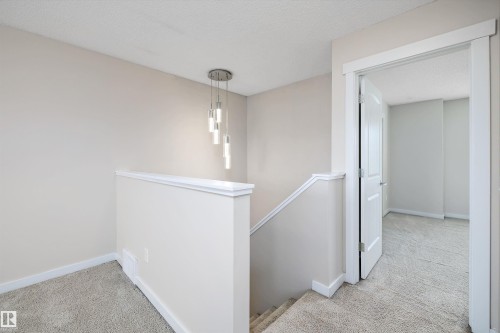 2914 18A Avenue, Edmonton, AB - Indoor Photo Showing Other Room
